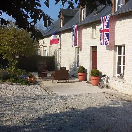 Chambre De Rose - Le Refuge Des Parachutistes - En Bordure Du Marais Neuville-au-Plain Экстерьер фото
