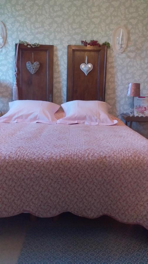 Chambre De Rose - Le Refuge Des Parachutistes - En Bordure Du Marais Neuville-au-Plain Экстерьер фото
